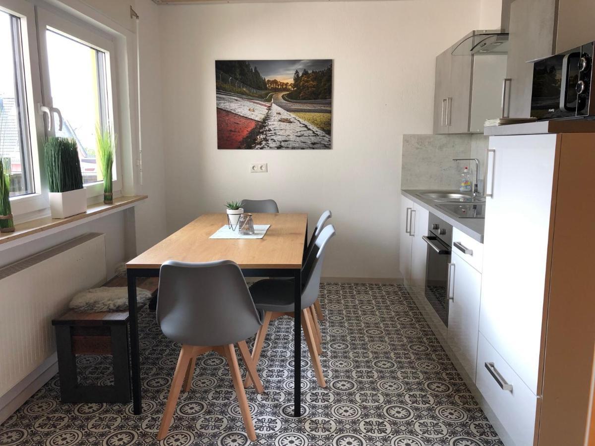 Big Ben'S Guesthouse Müllenbach Екстериор снимка