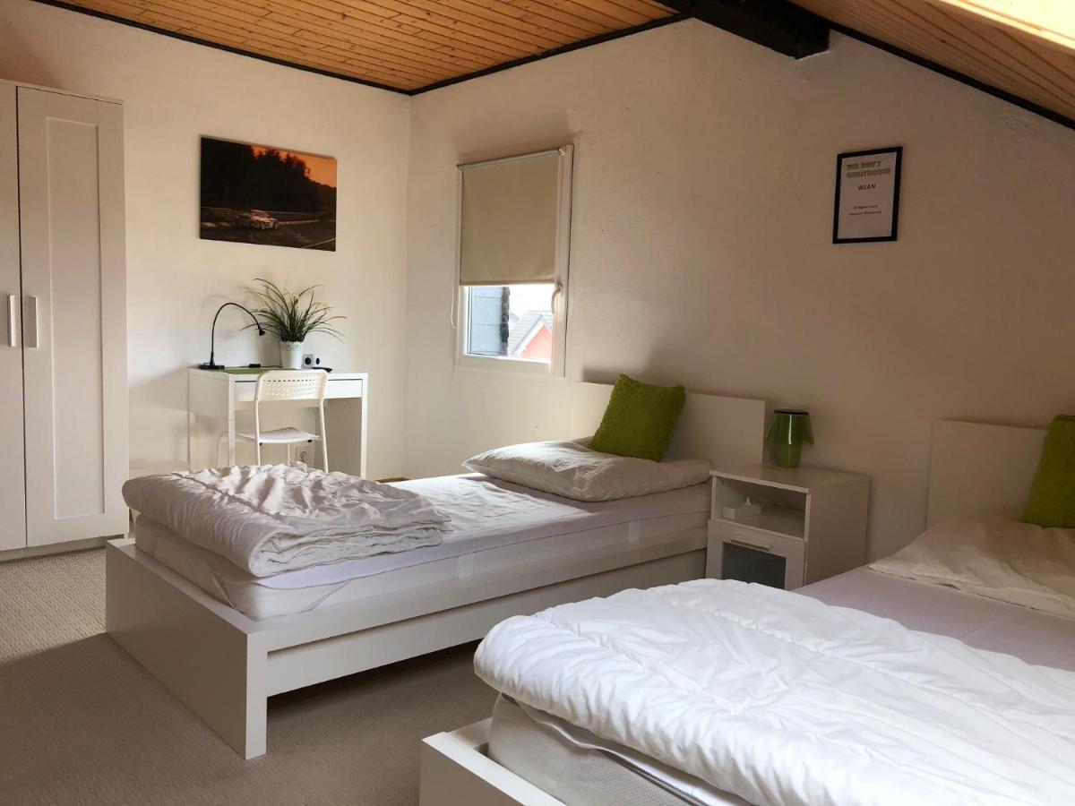 Big Ben'S Guesthouse Müllenbach Екстериор снимка