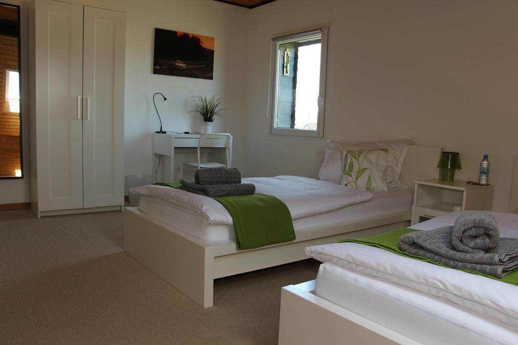 Big Ben'S Guesthouse Müllenbach Екстериор снимка